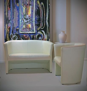 ARMCHAIR DUCA