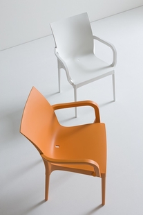 CHAIR IRIS B
