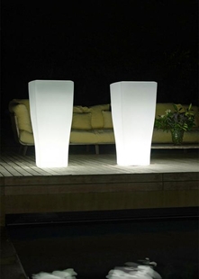 Illuminated flower pot QUADRUM LIGHT