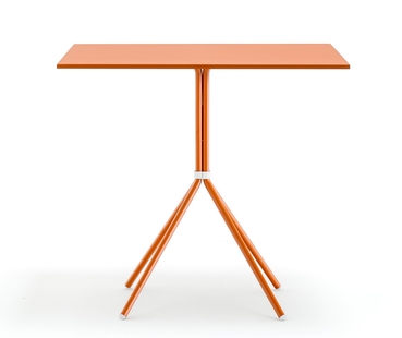 TABLE NOLITA 5454