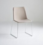 UPHOLSTERED CHAIR AKAMI S